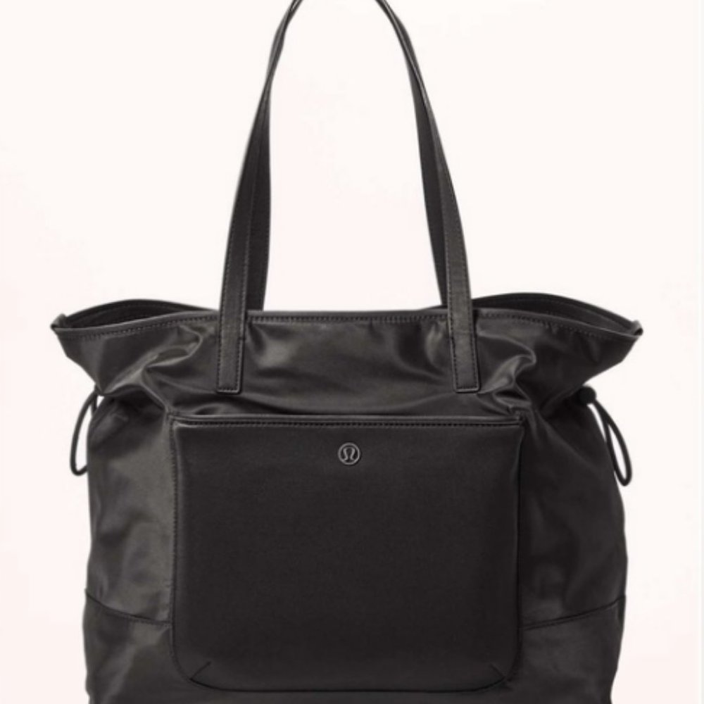 Lululemon All Set Shopper Tote 20L